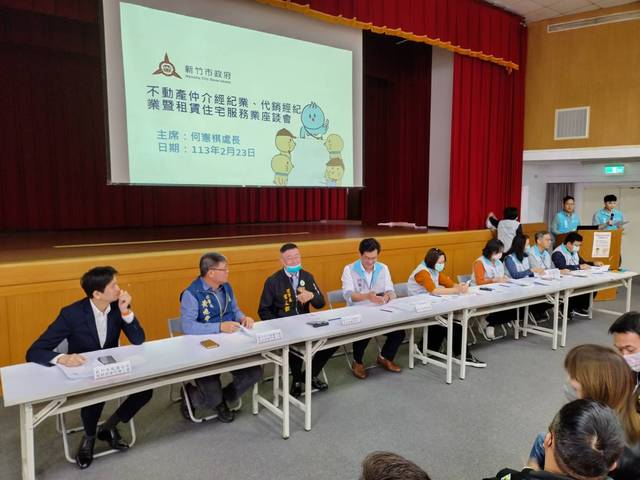 1367268_5c6aaa6eee70726989415ff3b6e1006f