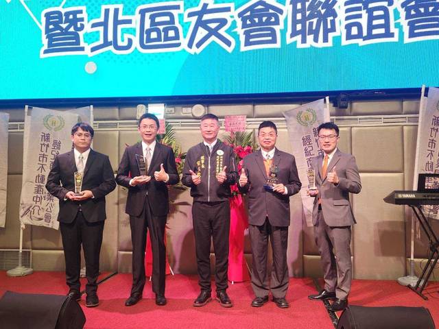 1367365_de03badb31c23835b520276b60f3c64b