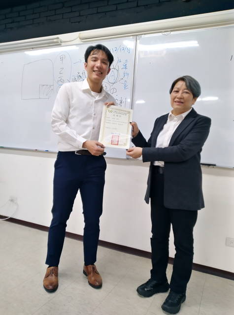 1367634_a0fc40d179a14057343e395773172d08