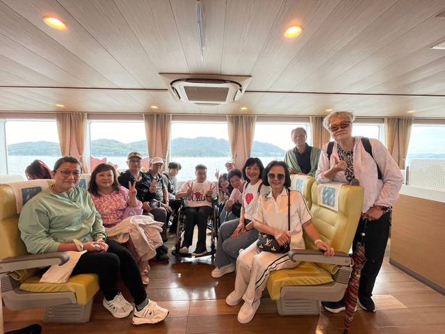 1377257_ef552c49be8ecfb2fff0147f6edf47ba