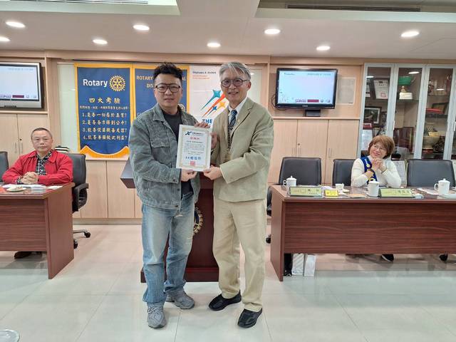 1377287_02100f4d19d095b00570f9bc423d9a0d