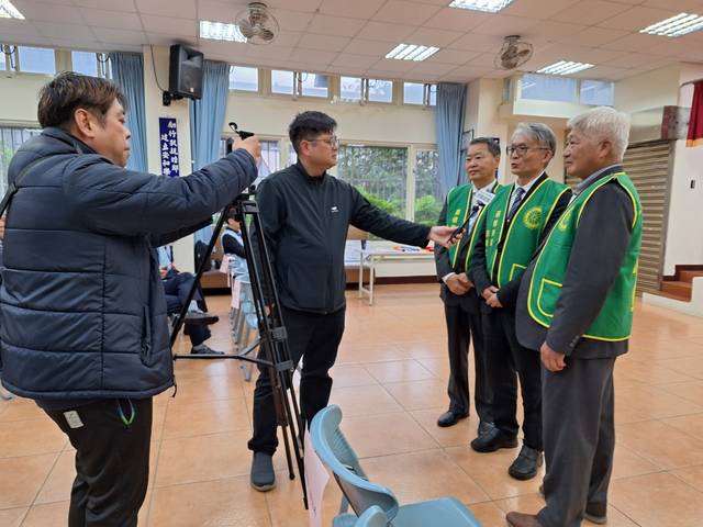 1377292_a49efaec24ec4088abdba084fd4f1625