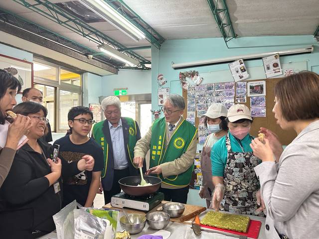 1377304_79f04e20059898c40dca05b3a4d8200f