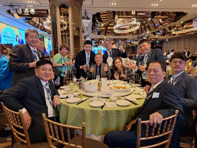 1377333_603f5b36580a88fbc2e1bd4818f547ff