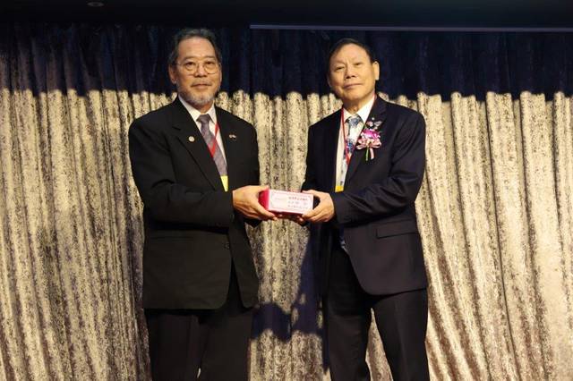 1377355_c1613e837ee50323c1a866e6f065170a