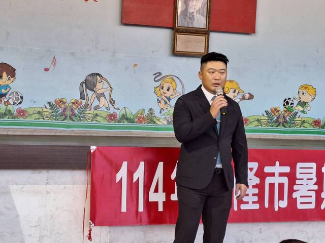 1377463_803eead58291d74d8a3d9b2a81add9a2