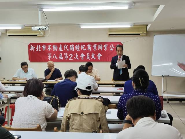 1378201_2cf3793c10a83e58677ea12eb997a7a5