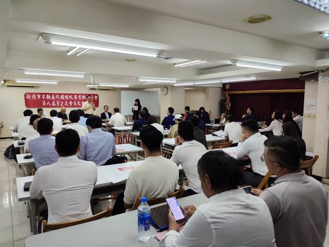 1378203_2152b676b3d2a1af24f95277fcc4a416