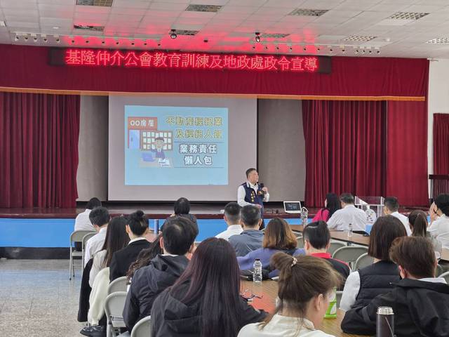 1379554_ea7f3692b5758fdc64c8e69733395c76