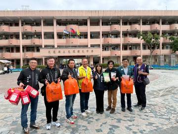 1380033_3f5d88fe6c8c759a2e68177de0915f66