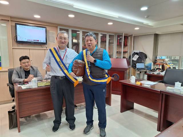 1380384_01d74f8cc279469e730978bc819f3995