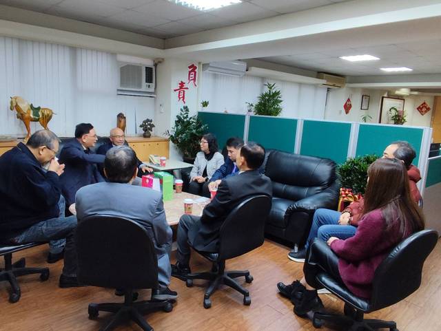 1380487_23946b30da5fee8786bd185b35cc983f