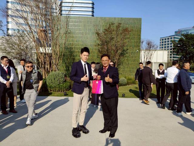 1380575_c7fe09cde4316e3cc2336f54d59c2e9b