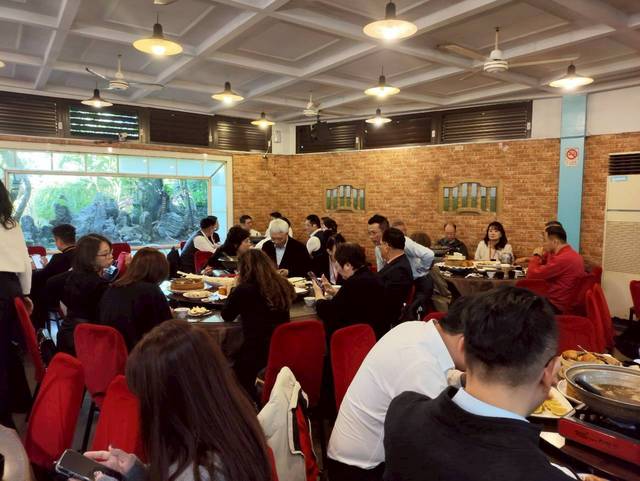 1380577_05e9d22d6363a3fb8bab5fea790a9baa